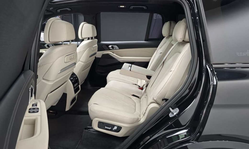 BMW X7 xDrive 40i M Sport 7STR, 2025