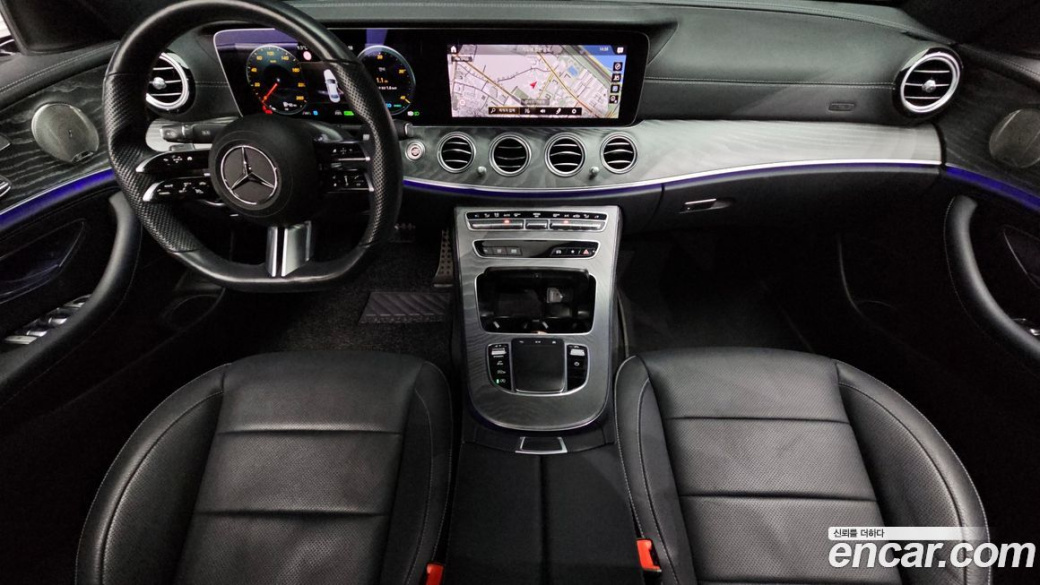 Mercedes-Benz E-Class E350 4MATIC AMG Line, 2022