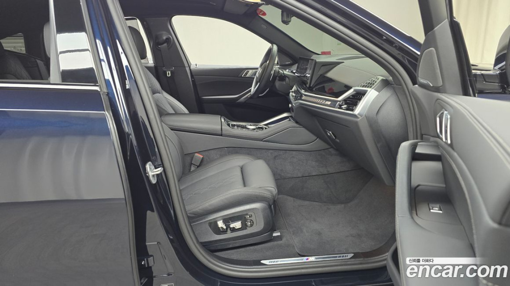 BMW X6 xDrive40i M Sport, 2025
