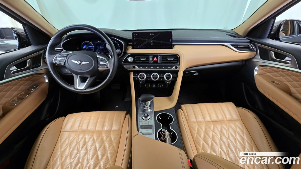 Genesis G70 Gasoline 2.0T 4WD, 2022