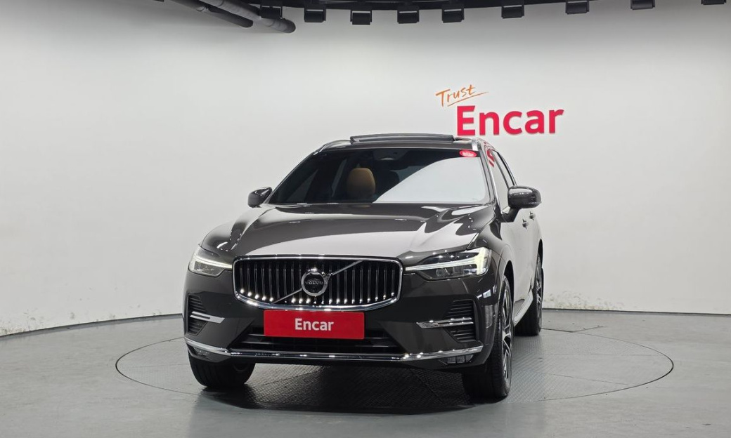 Volvo XC60 B6 Ultimate Bright, 2024