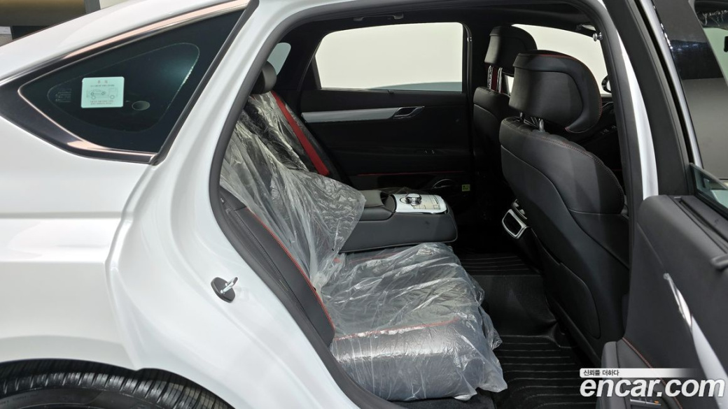 Genesis G80 Gasoline 2.5 Turbo AWD, 2025