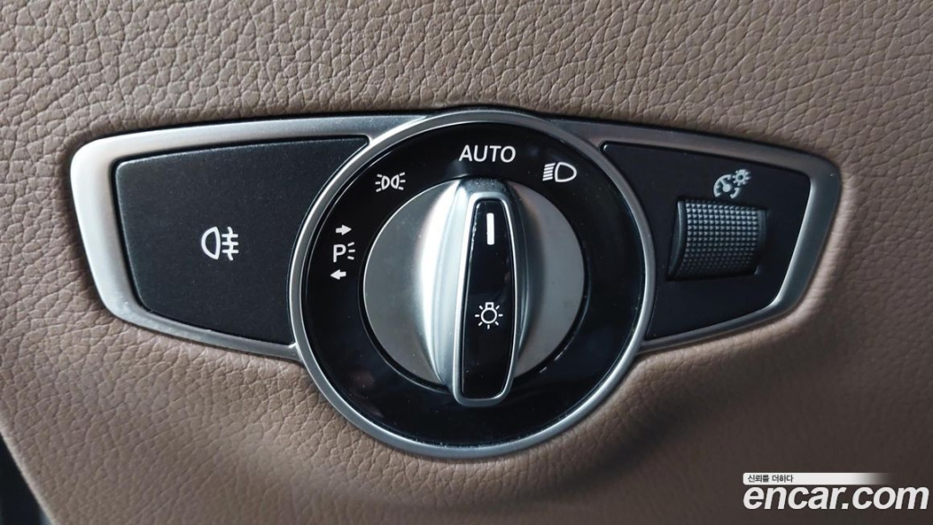 Mercedes-Benz E-Class E350 4MATIC Exclusive, 2023