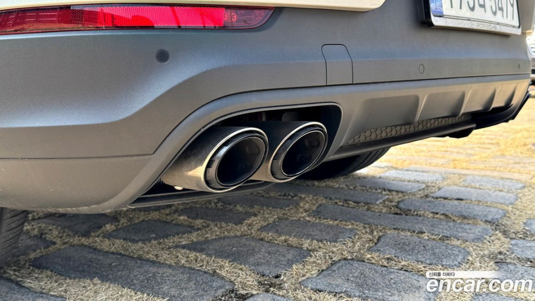 Porsche Cayenne 3.0, 2024