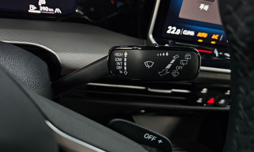 Volkswagen Golf 2.0 TDI Prestige, 2025