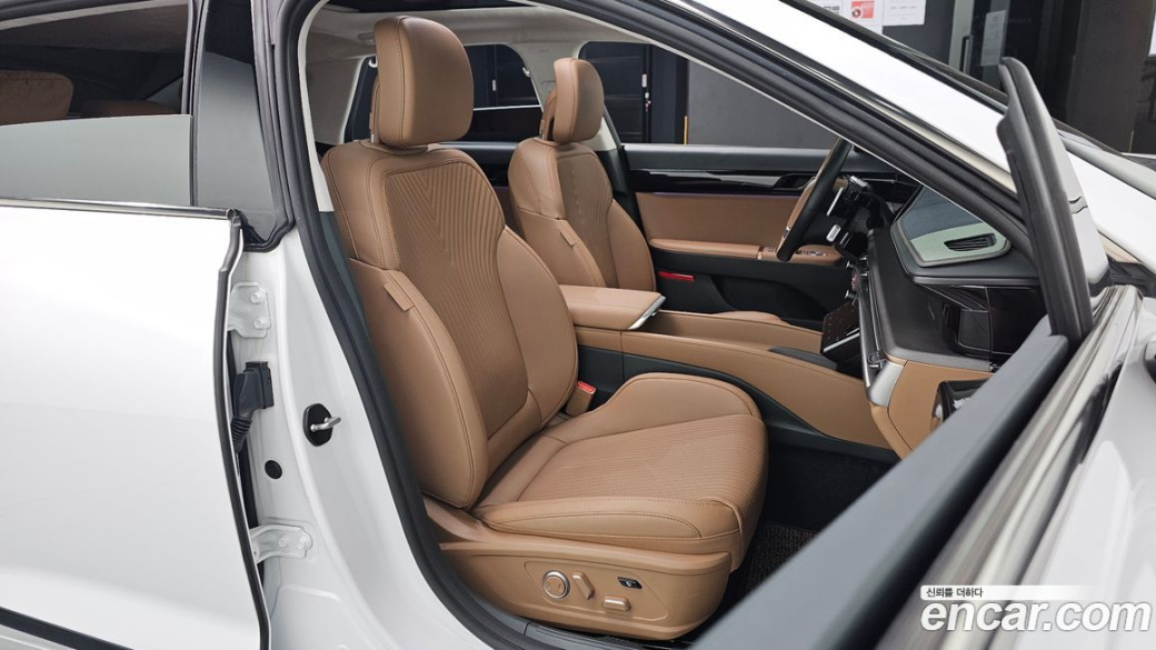 Hyundai Grandeur 2,5 Gasoline 2WD, 2023