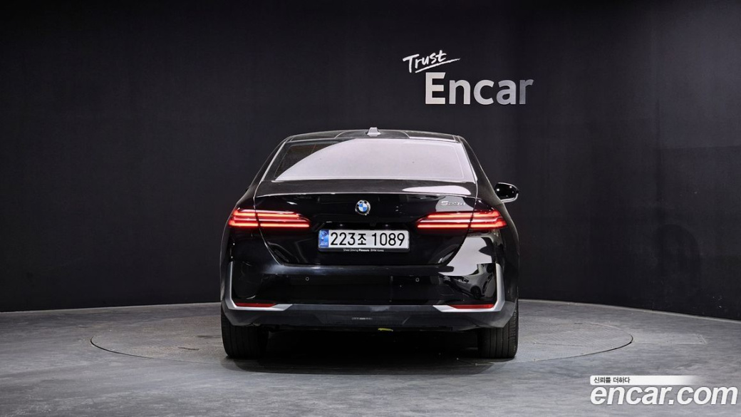 BMW 5-Series 523d, 2024