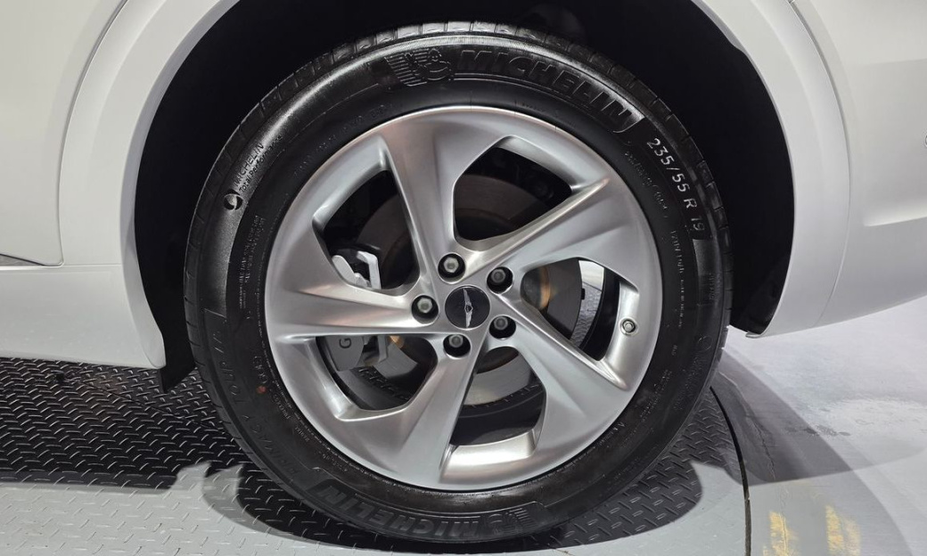 Genesis GV70 2.5T Gasoline 2WD, 2025