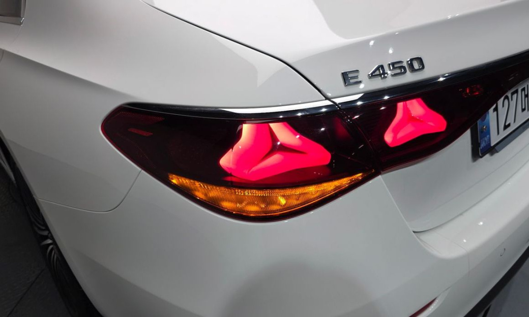 Mercedes-Benz E-Class E450 4MATIC Exclusive, 2024