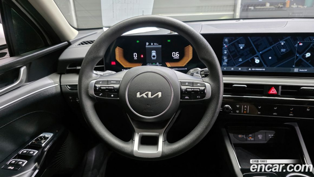 Kia K5 2.0, 2024