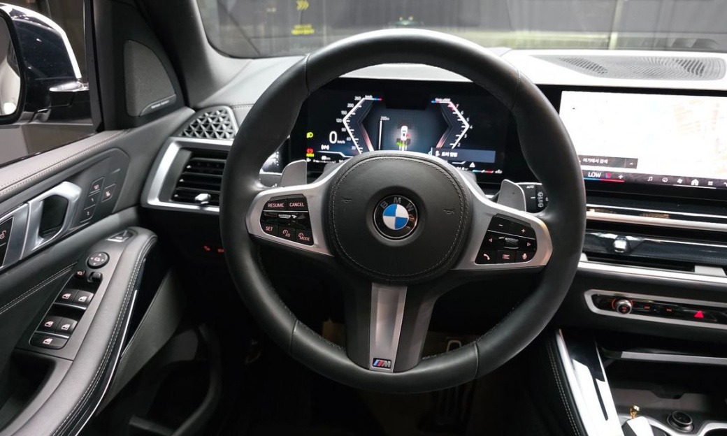 BMW X5 xDrive 40i M Sport, 2025