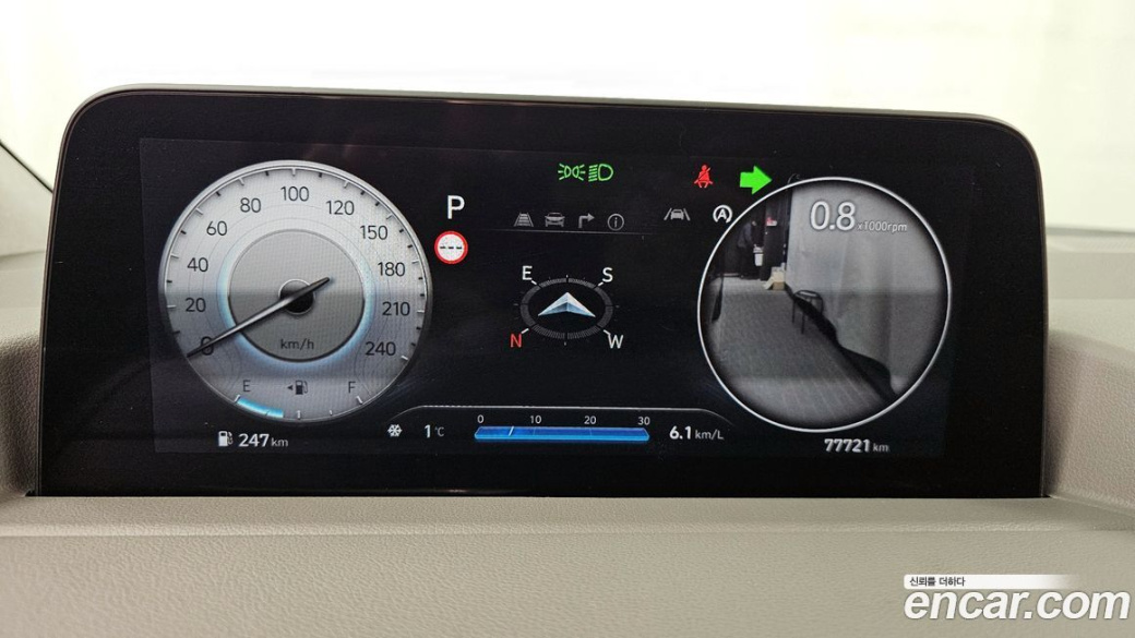 Hyundai Staria 4WD Lounge 9-Seater, 2023