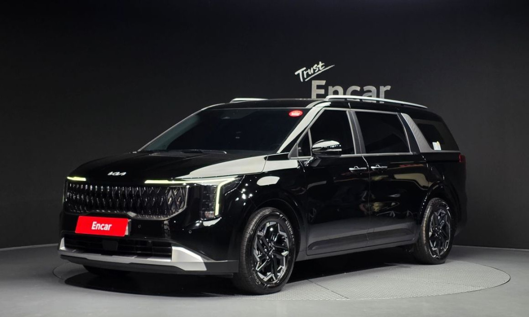 Kia Carnival 9-Seater Prestige, 2025