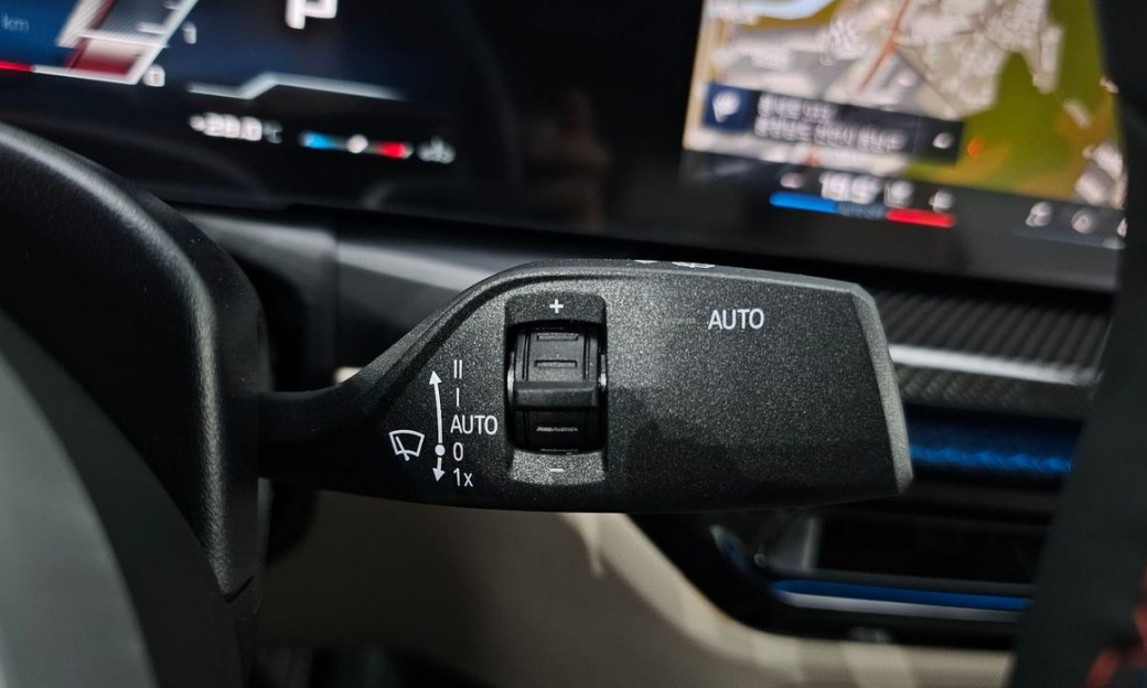 BMW 3-Series M340i Pro, 2025