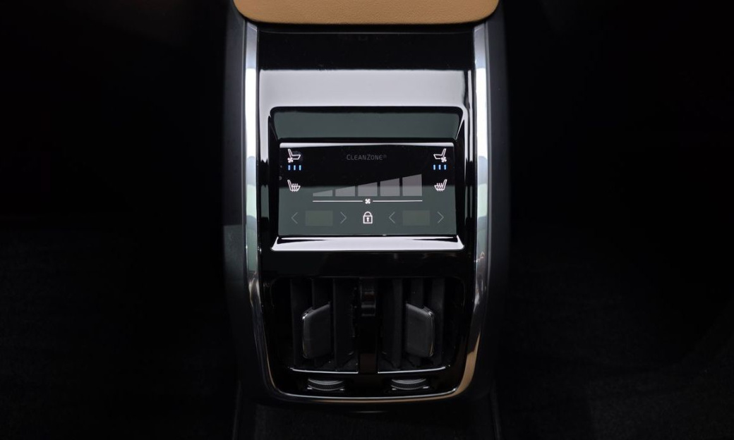 Volvo S90 B6 AWD Ultra Bright, 2023