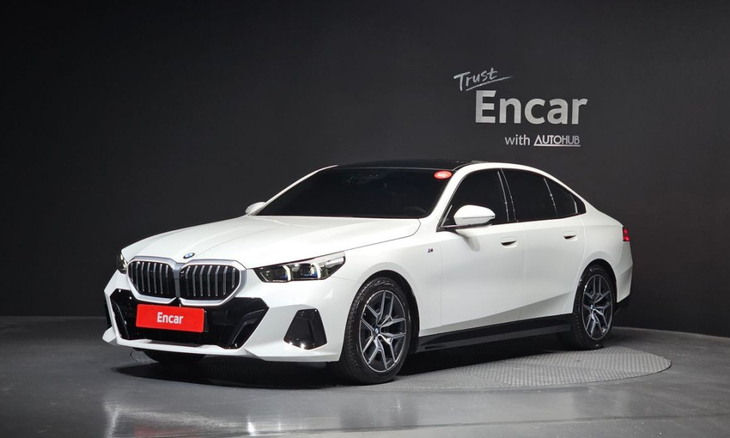 BMW 5-Series 520i M Sport, 2024
