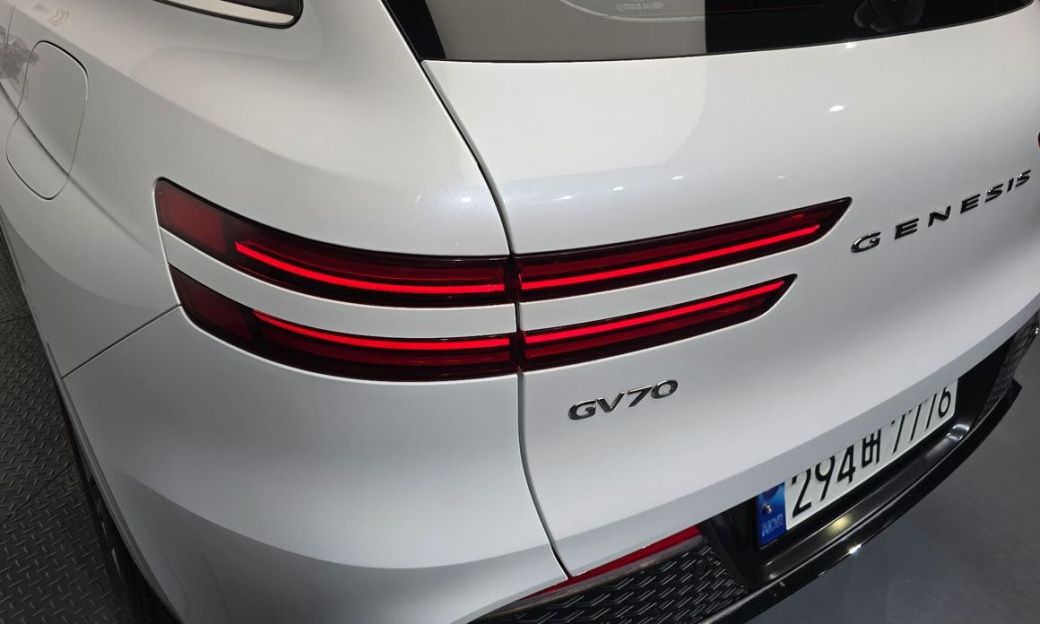 Genesis GV70 2.5T Gasoline 2WD, 2023