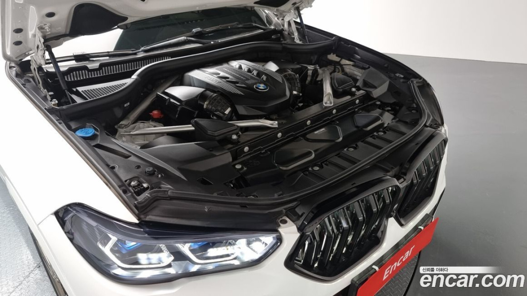 BMW X6 M50i, 2023