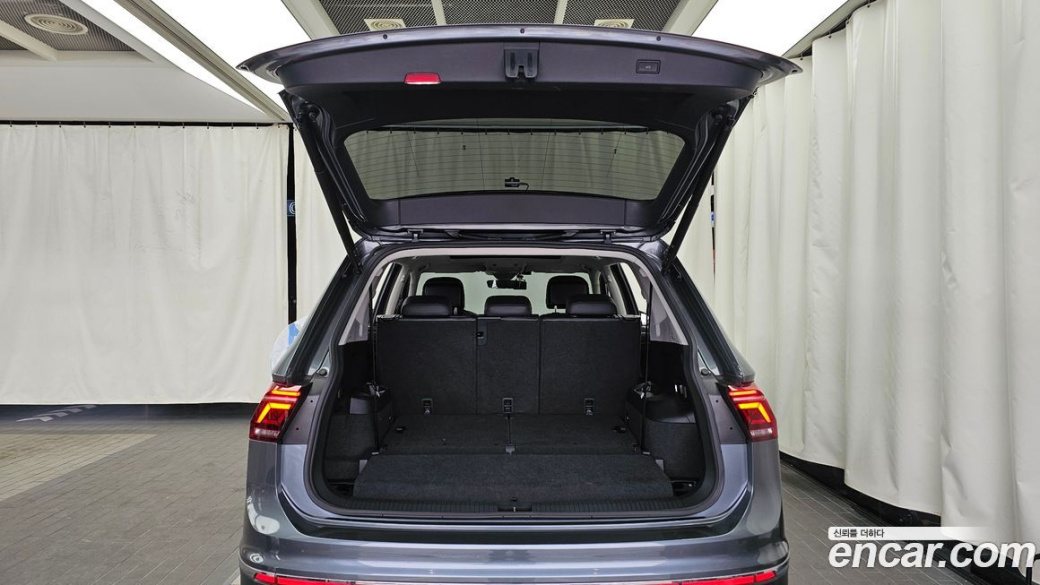 Volkswagen Tiguan 2.0 TSI Prestige, 2023