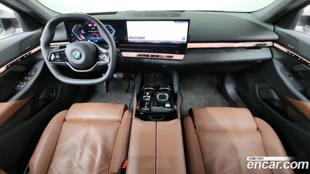 BMW 5-Series 530i xDrive, 2024