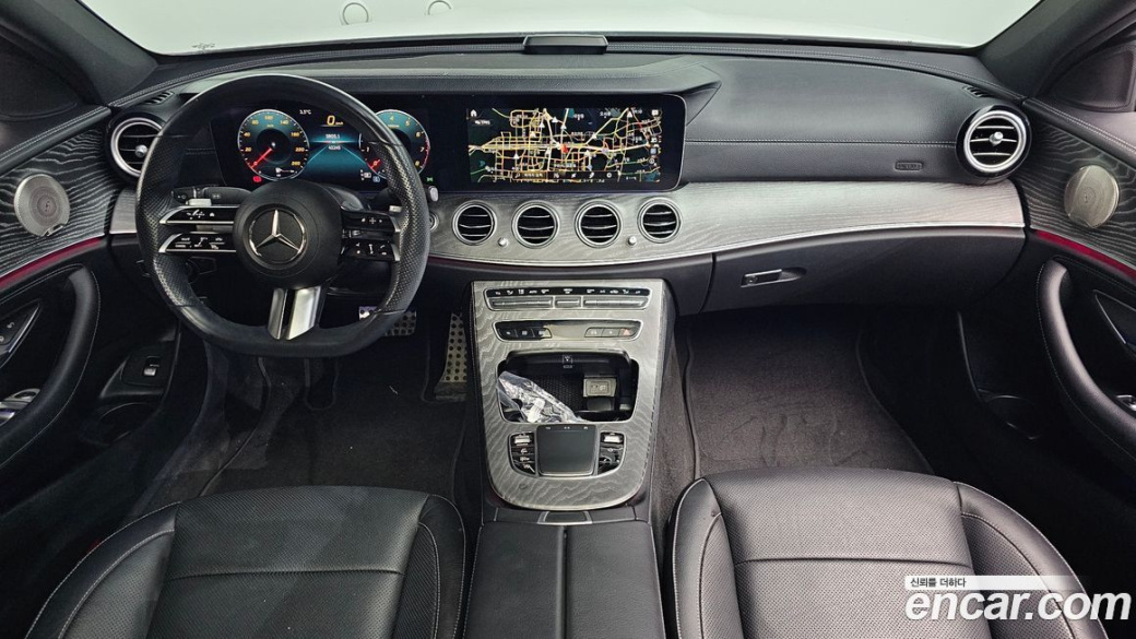 Mercedes-Benz E-Class E350 4MATIC AMG Line, 2022