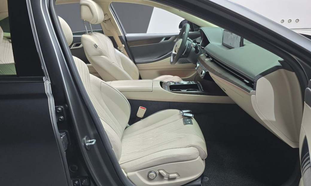 Genesis G80 Gasoline 2.5 Turbo AWD, 2022