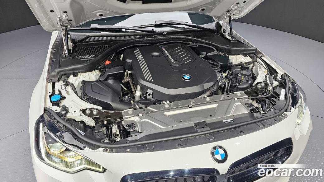 BMW 2-Series M240i xDrive Coupe, 2025