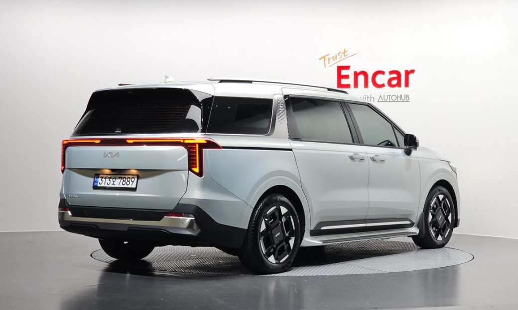 Kia Carnival 7-Seater Signature, 2025