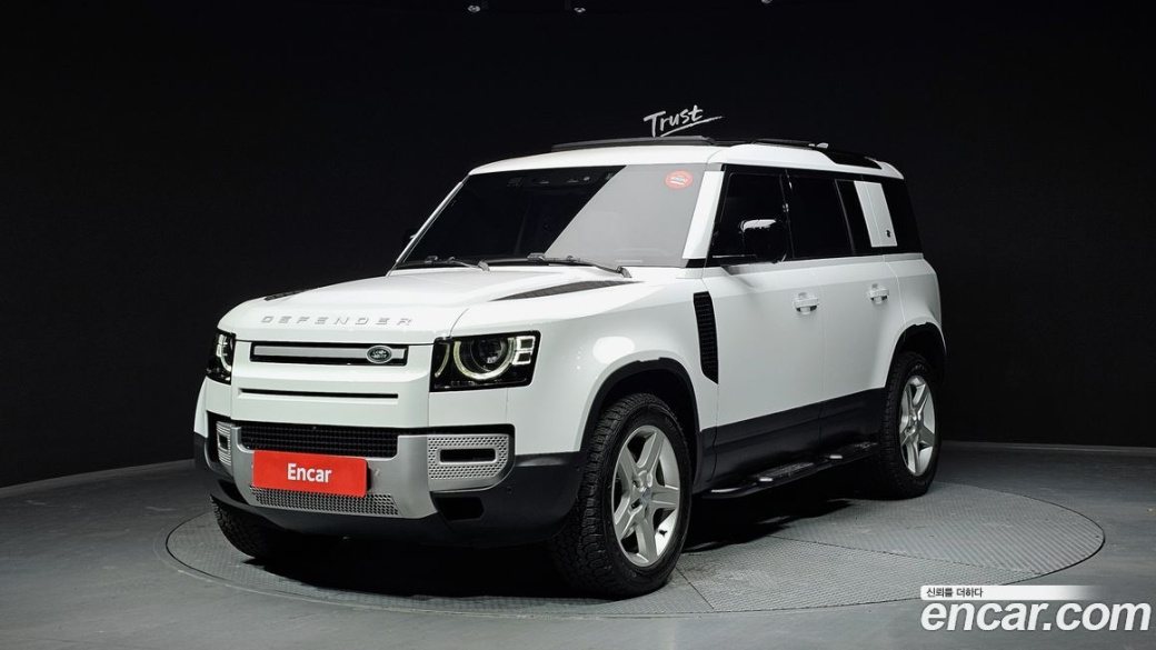 Land Rover Defender 110 D250 SE, 2024