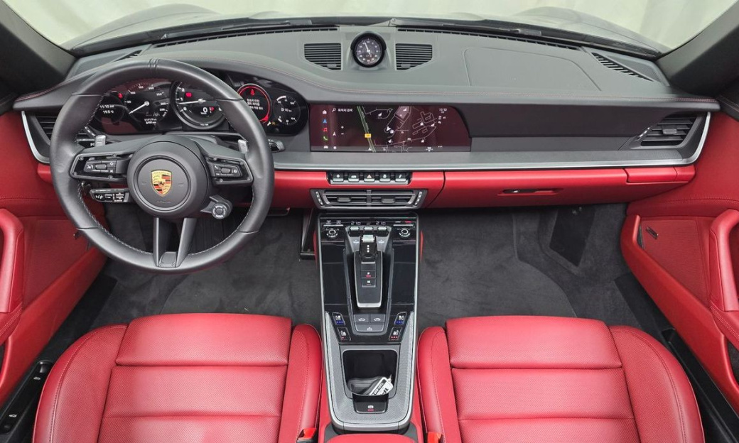 Porsche 911 Carrera 4S Cabriolet, 2024