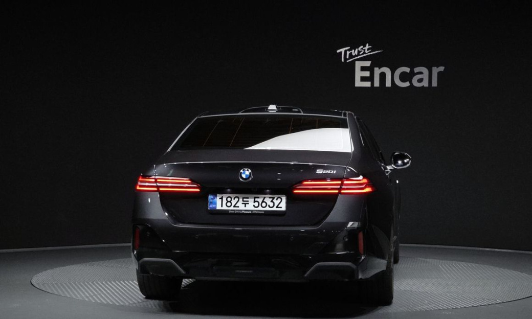 BMW 5-Series 520i M Sport, 2024