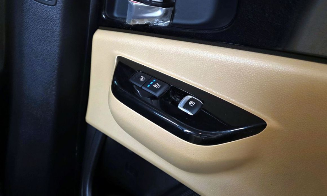 Kia Carnival 7-Seater Noblesse, 2023