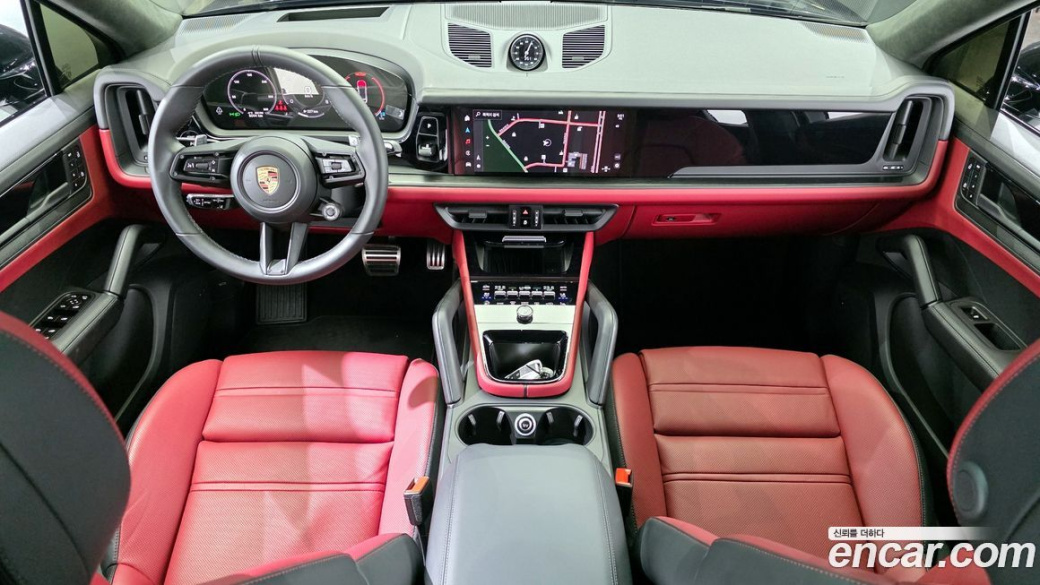 Porsche Cayenne 4.0 GTS Coupe, 2025