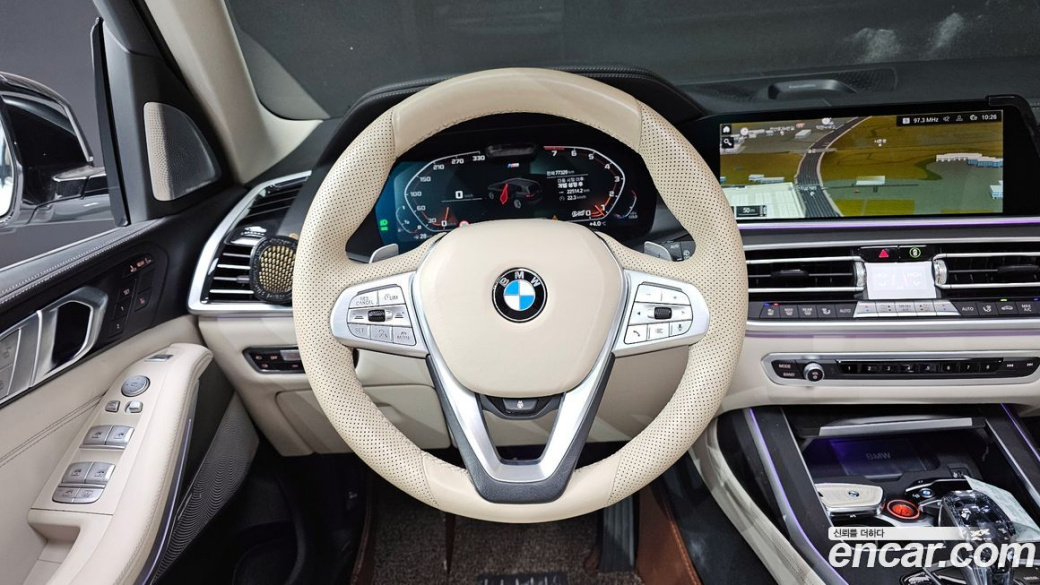 BMW X7 xDrive 40i Design Pure Excellence 7-Seater, 2022