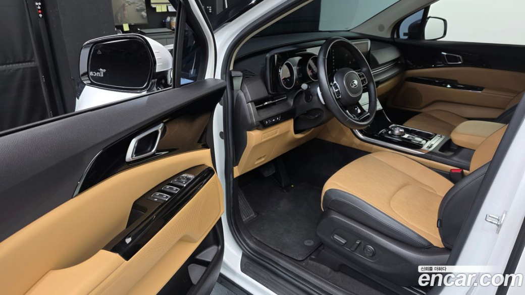 Kia Carnival 9-Seater Noblesse, 2021