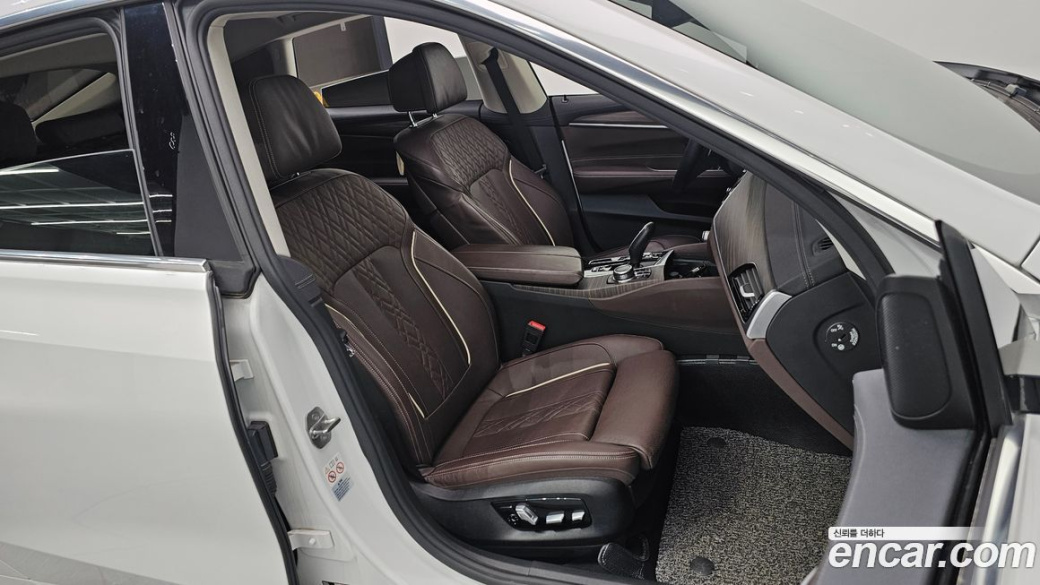 BMW Gran Turismo 620d Luxury, 2022