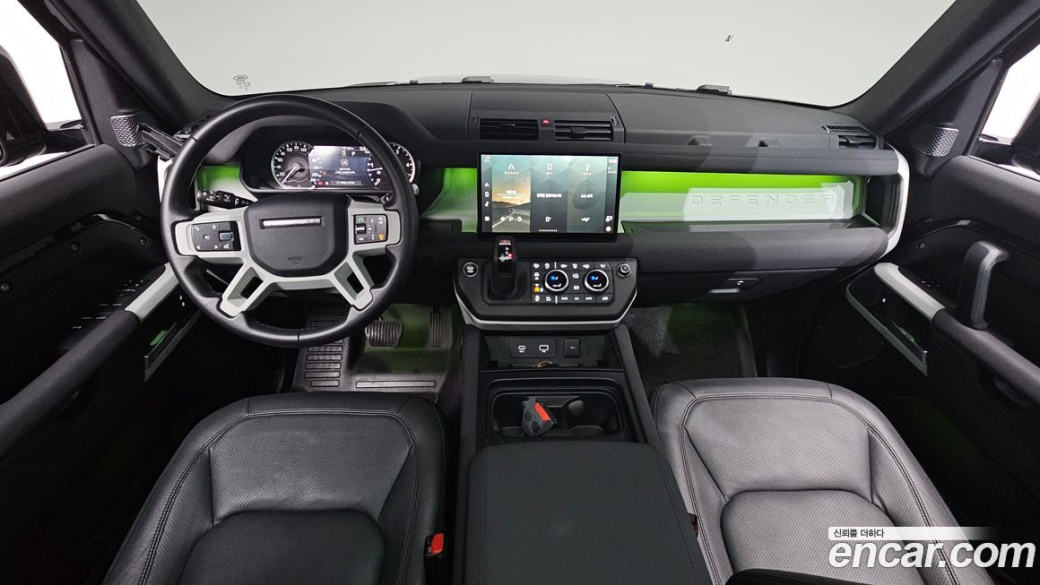 Land Rover Defender 110 D250 SE, 2023