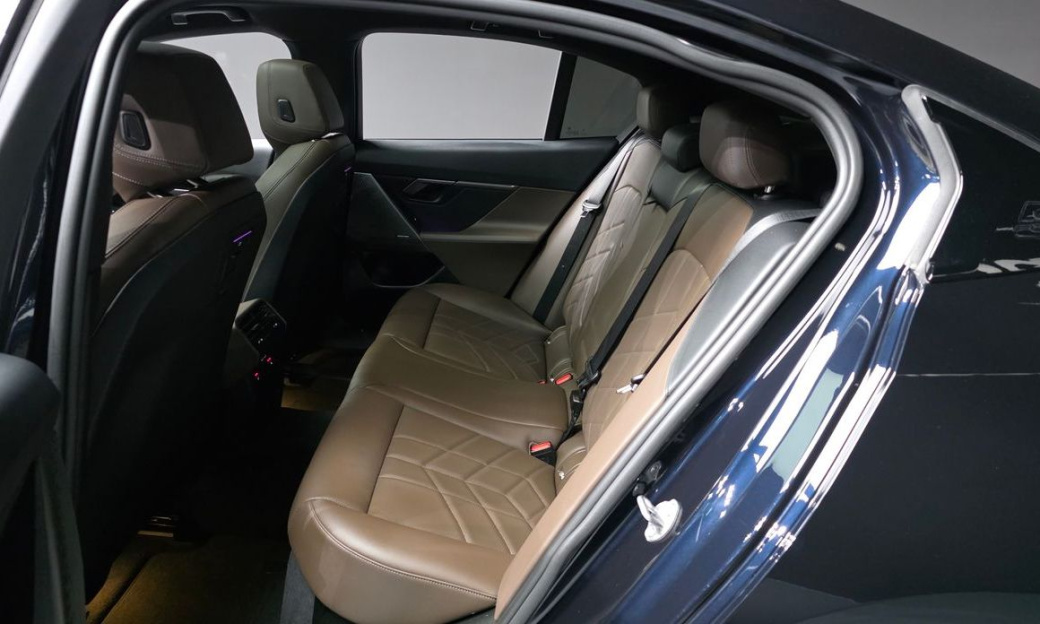 BMW 5-Series 520i M Sport, 2024