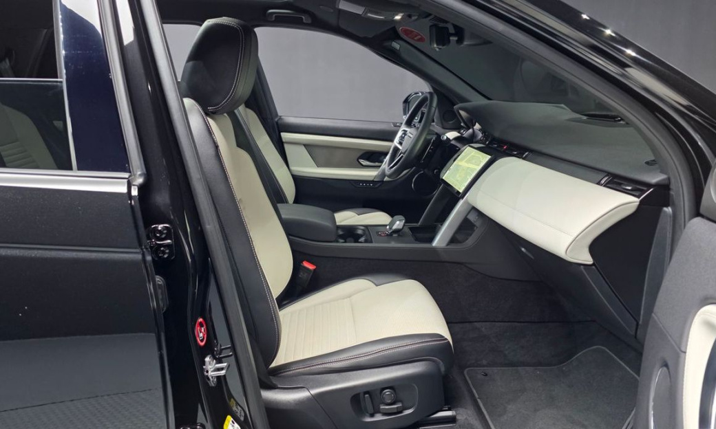 Land Rover Discovery Sport P250 Dynamic SE, 2025