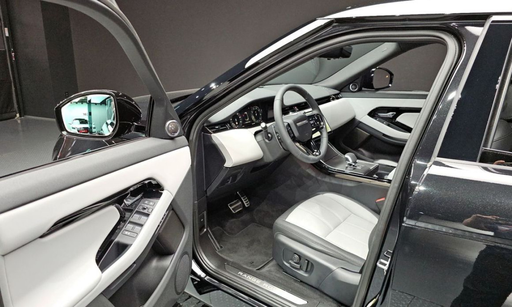 Land Rover Range Rover Evoque P250 Dynamic SE, 2026
