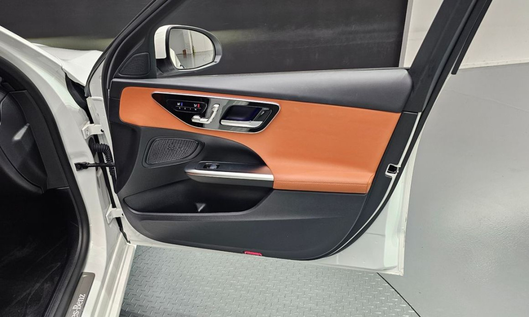 Mercedes-Benz C-Class C200 Avantgarde, 2024