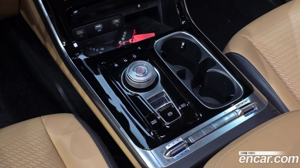 Kia Carnival 7-Seater Signature, 2022