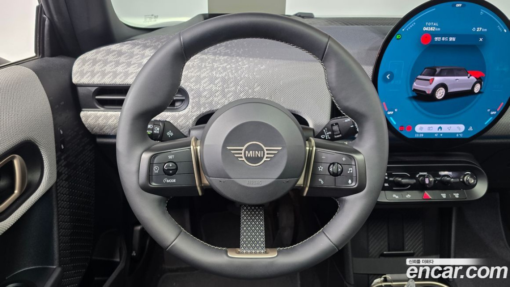 Mini Cooper Favoured, 2025