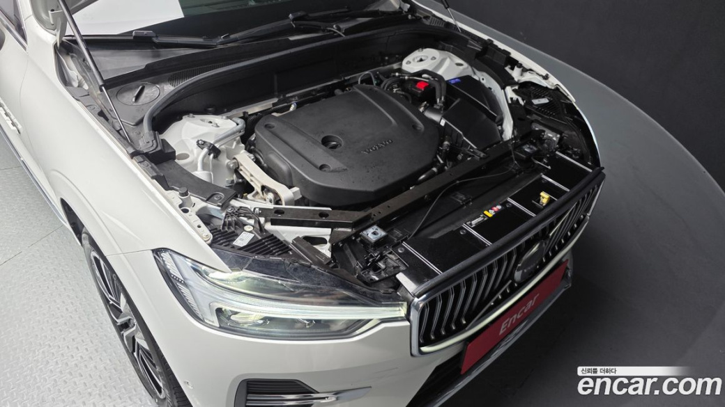 Volvo XC60 B6 Ultimate Bright, 2024