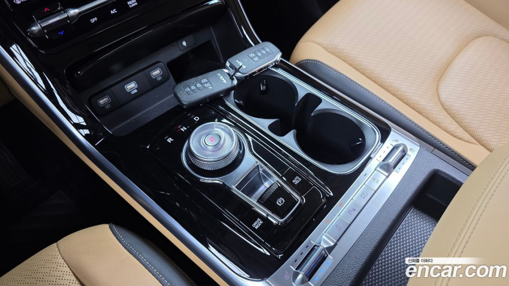 Kia Carnival 9-Seater Signature, 2023