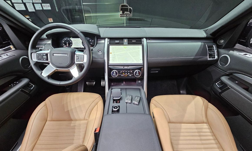Land Rover Discovery P360 Dynamic HSE, 2024