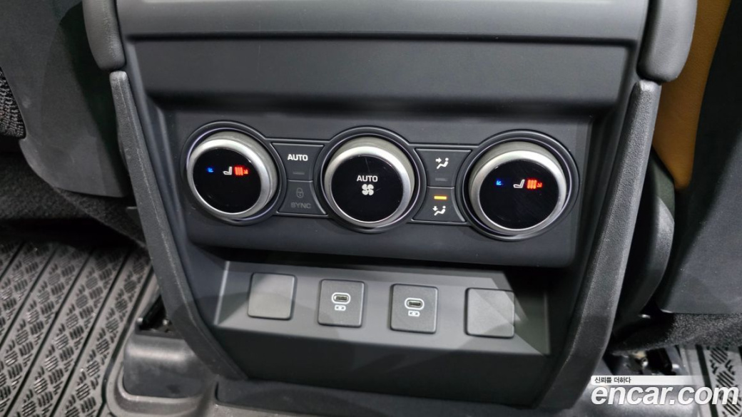 Land Rover Defender 110 D300 HSE, 2023