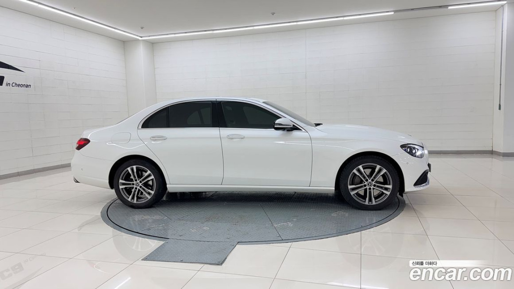 Mercedes-Benz E-Class E350 4MATIC Avantgarde, 2022