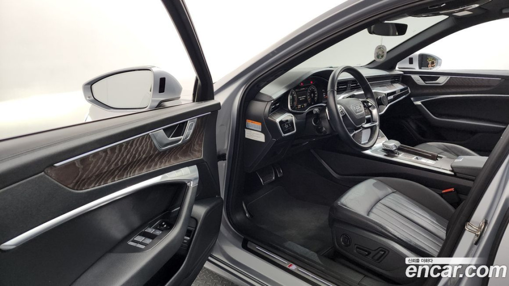 Audi A6 45 TFSI Quattro Premium, 2022