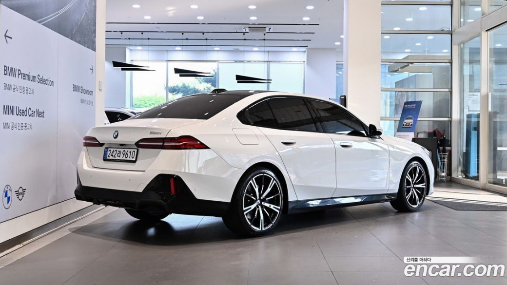 BMW 5-Series 520i M Sport, 2026